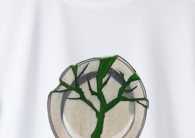 Detalle camiseta básica Artee Green Tree Lefugu