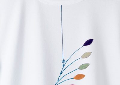 Detalle camiseta básica Artee Hanging Leaves Lefugu