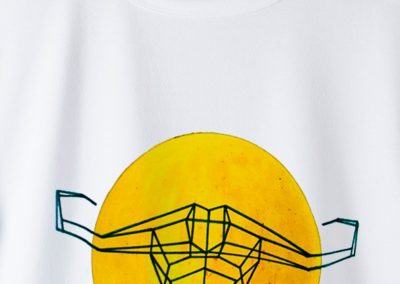Detalle camiseta básica Artee Yellow Bull Lefugu